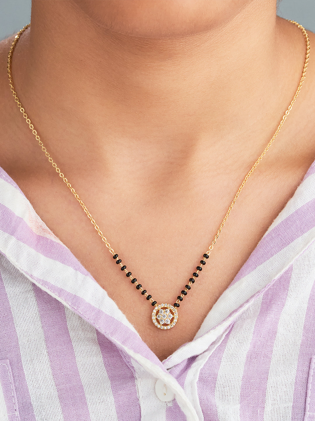 Floral Halo Charm Mangalsutra