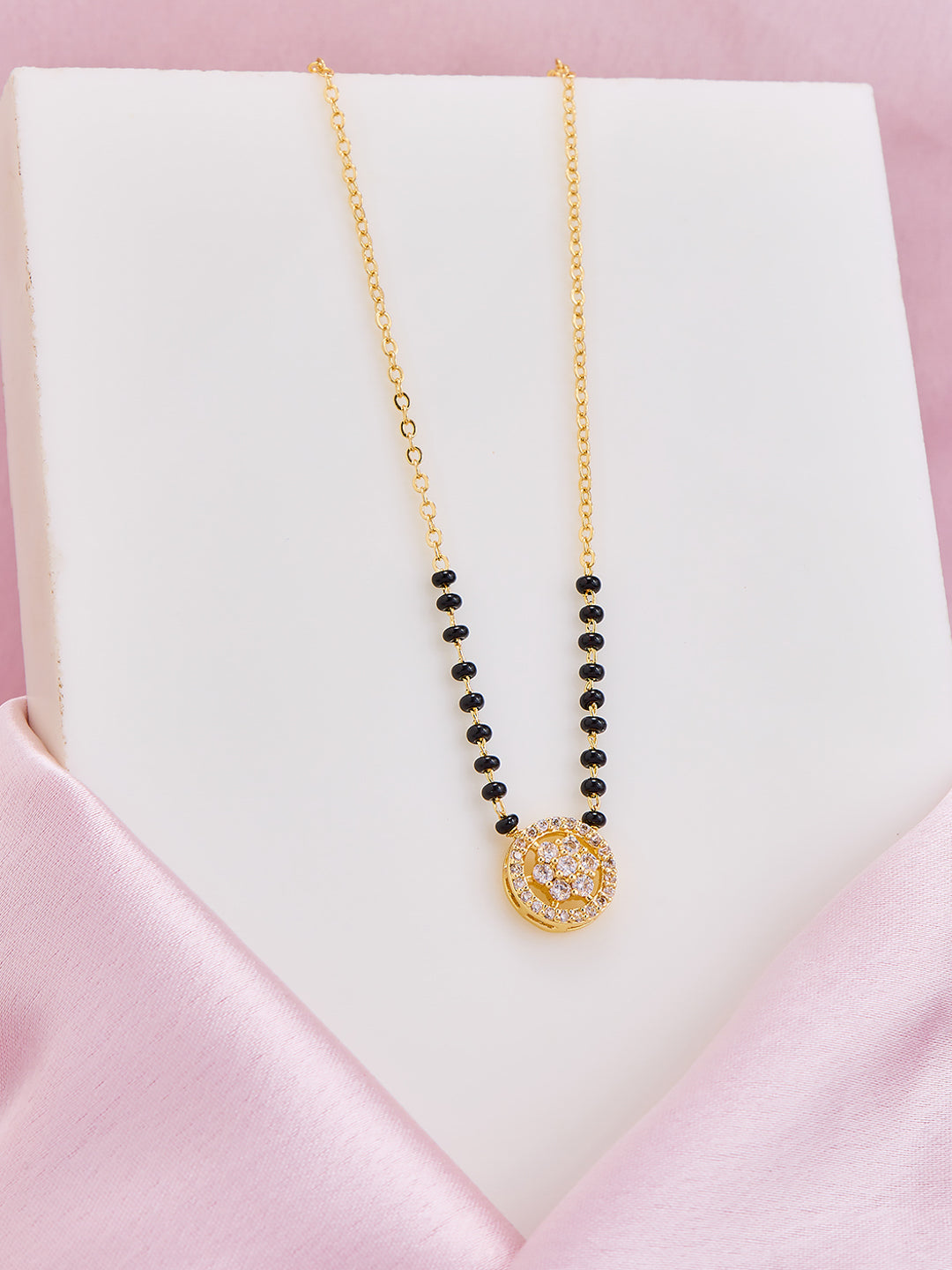 Floral Halo Charm Mangalsutra